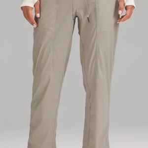 Lululemon Dance Studio Mid Rise Crop Pant size 4